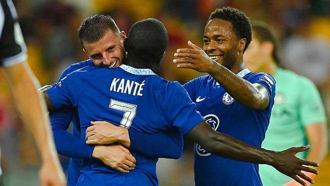 最想“偷师”队友的哪种特质？泽林斯基：姆希塔良的足球智慧（最想向队友学哪一项？泽林斯基：姆希塔良的足球智慧）