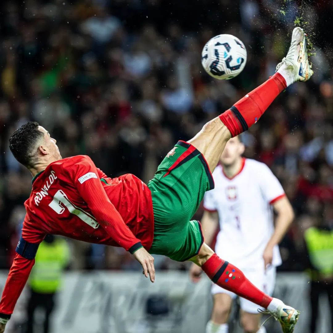 尹鸿博告别信：膝盖和小腿肌无法承受梦想之重，未来会做青训（尹鸿博告别：膝盖与小腿肌难负逐梦之重，未来投身青训）