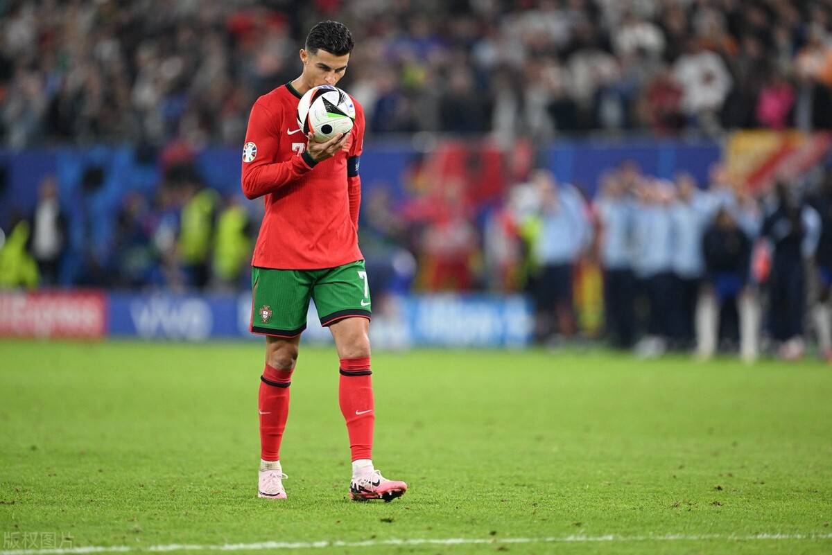 中超转会市场：广州队签下新前锋,（中超转会动态：广州队完成锋线引援）