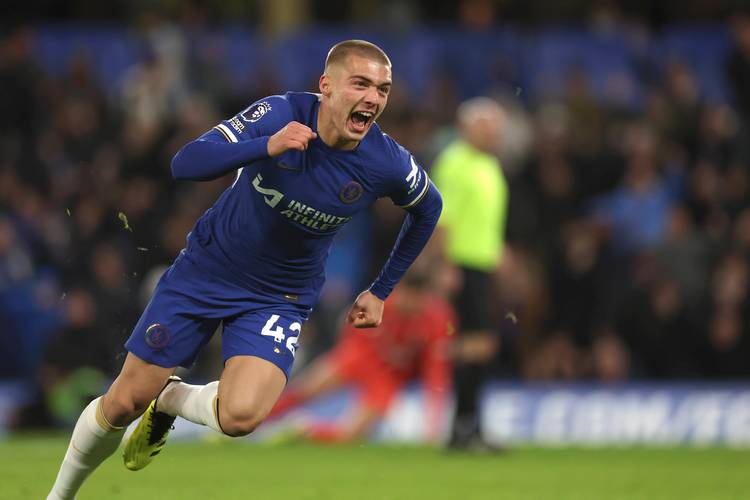 比赛集锦：比萨0-1帕尔马（精彩回放：帕尔马1-0力克比萨）