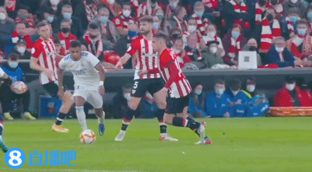 弗洛伦齐：在罗马时我们阵容很强，但对手是能拿100分的尤文（弗洛伦齐：在罗马我们实力不弱，无奈对面是能冲破100分的尤文）