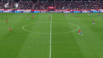 队报盛赞托万：现在他不仅是技术领袖，还是更衣室领袖（队报：托万已成球队技术与更衣室双料领袖）